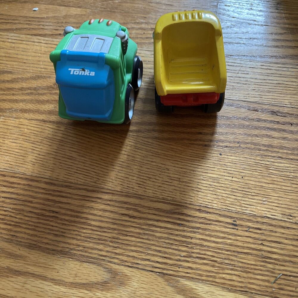 Lot of 2 Tonka Soft Trucks Chuck & Rumble - Picture 4 of 4